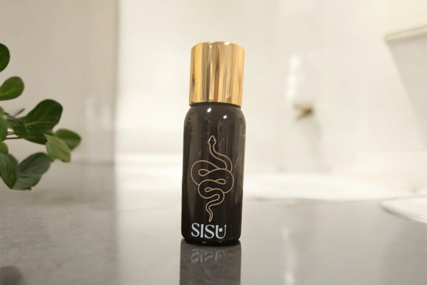 Looking for the best travel-friendly oil cleanser? This 50ml size with safflower, sunflower, and MCT oils is perfect for on-the-go. It effortlessly removes makeup, sunscreen, and impurities, leaving acne-prone skin soft and hydrated—making skincare simple and effective while traveling.