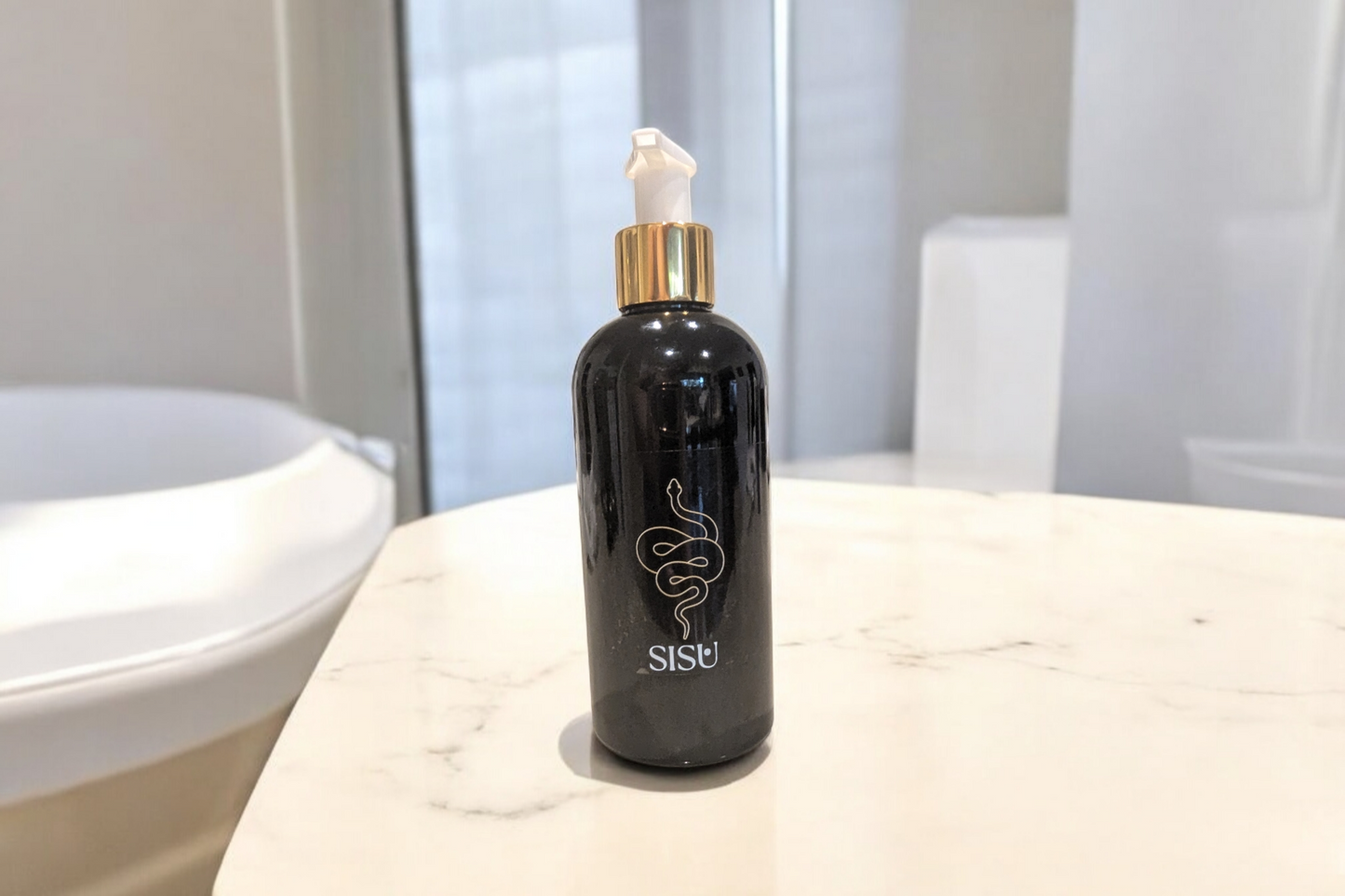 This high-foam, non-stripping shampoo gently cleanses without drying, removing impurities while preserving natural moisture. It leaves hair feeling soft, nourished, and refreshed, perfect for daily use to maintain healthy, balanced hair.