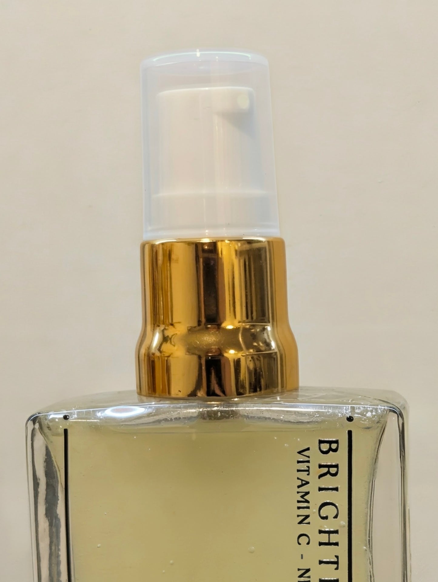 BRIGHTENING MICROBIOME SERUM