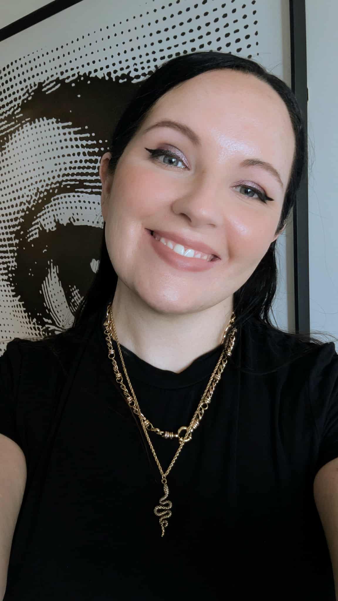 CUSTOM MADE MAKEUP