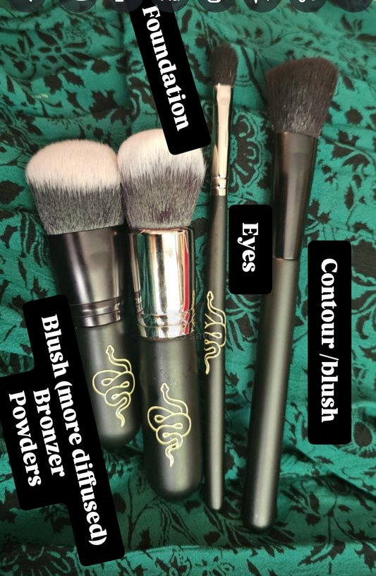 MAKEUP BRUSH COLLECTION
